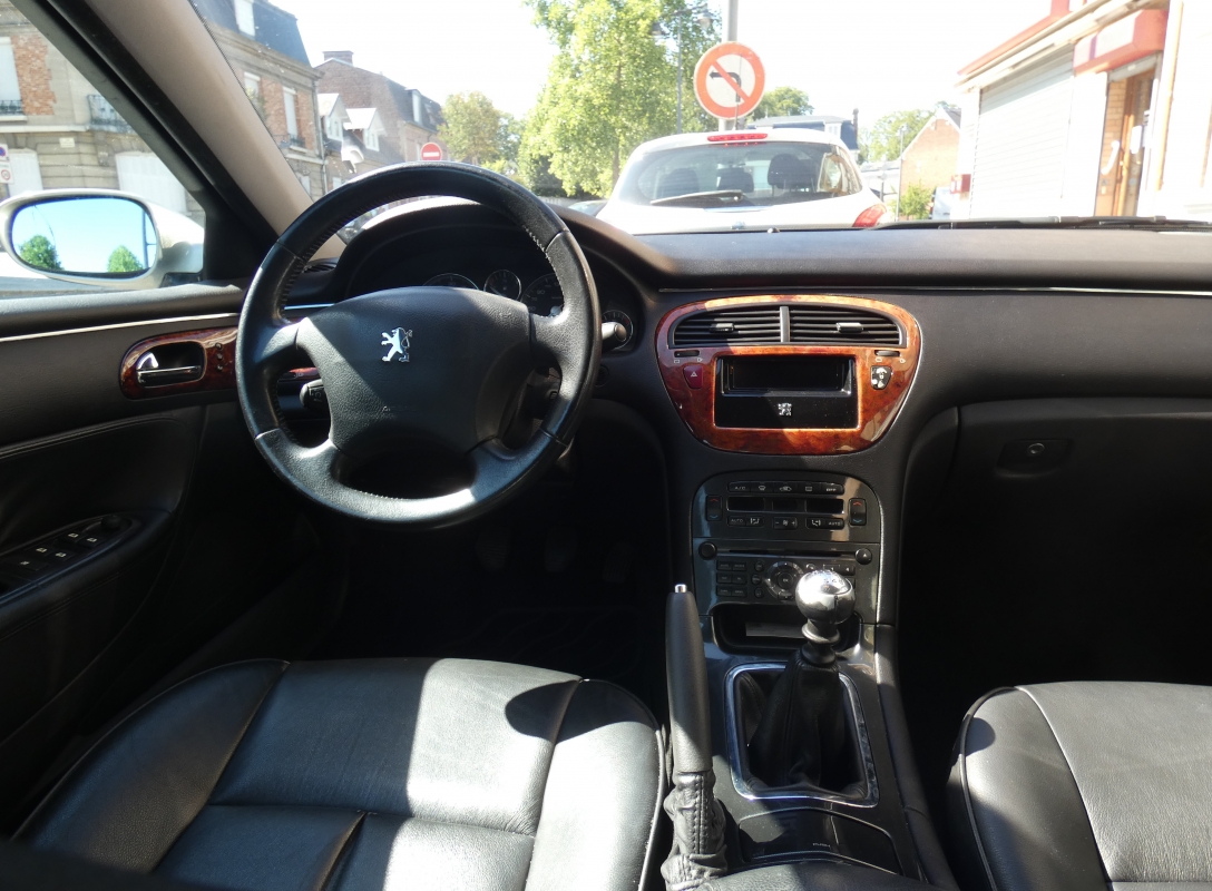 Peugeot 607 — 13